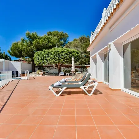 Guzman - Lola Villa Moraira
