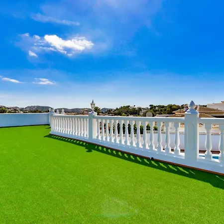 Villa Guzman - Lola *